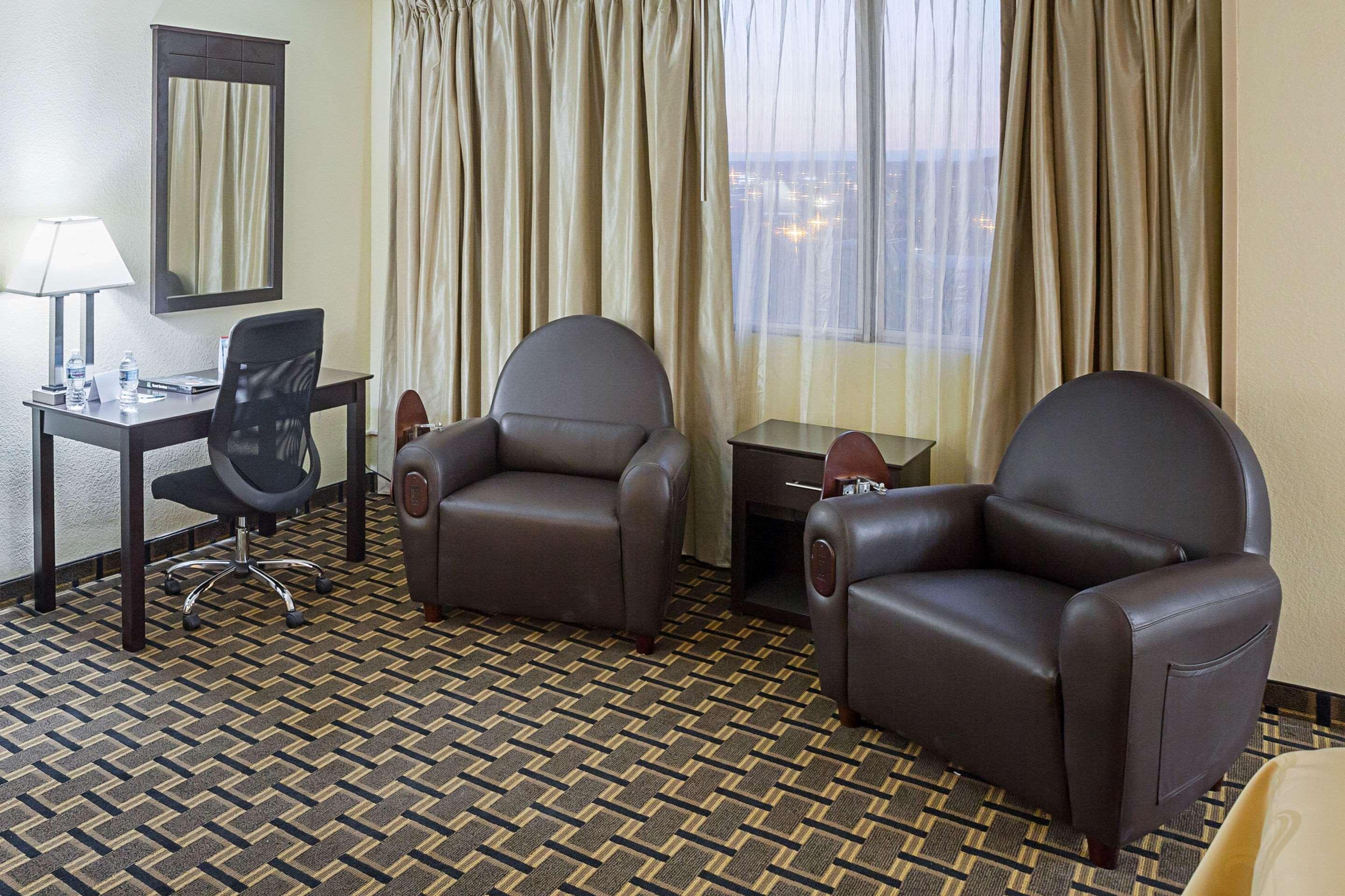 Quality Inn & Suites Σινσινάτι Εξωτερικό φωτογραφία