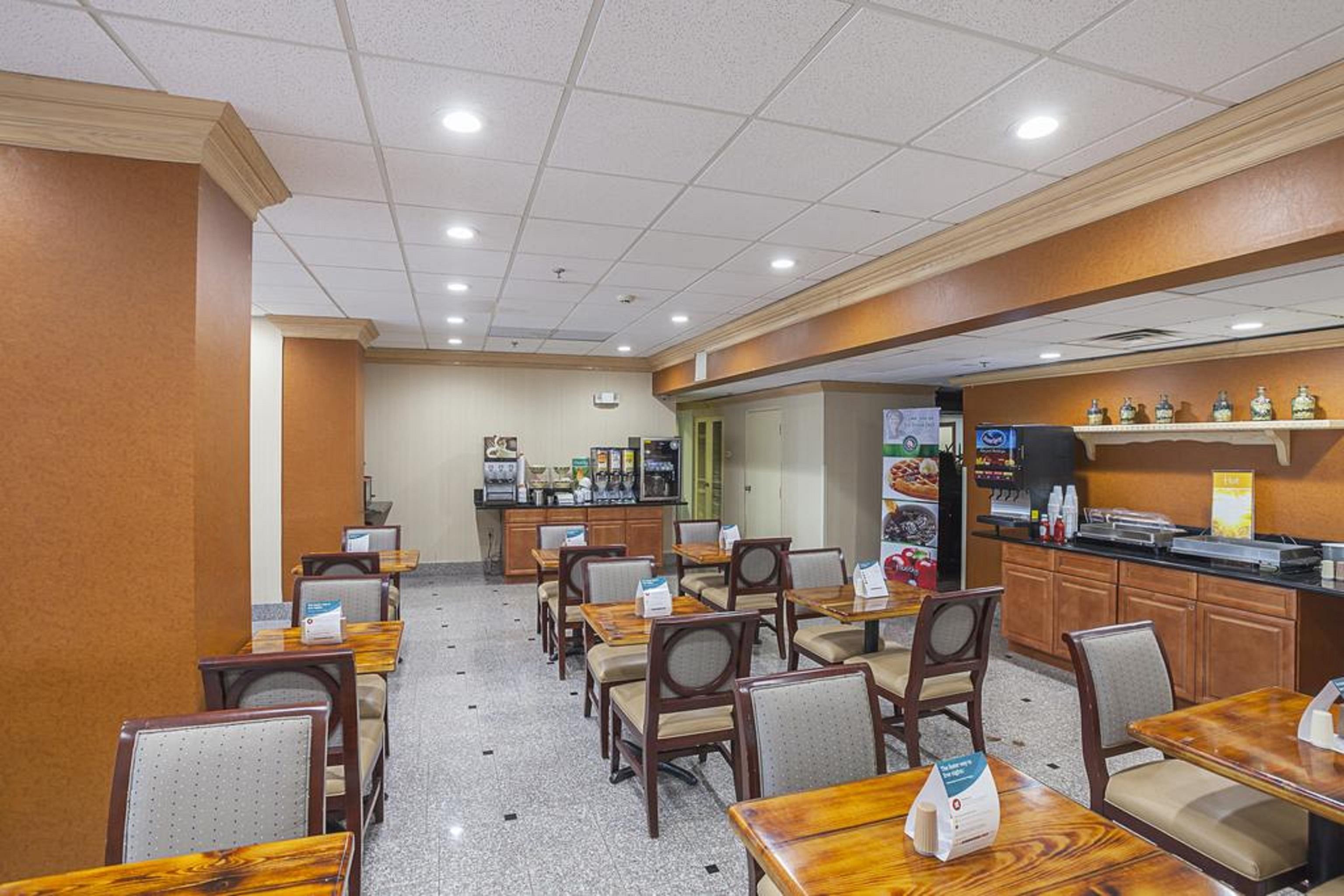 Quality Inn & Suites Σινσινάτι Εξωτερικό φωτογραφία